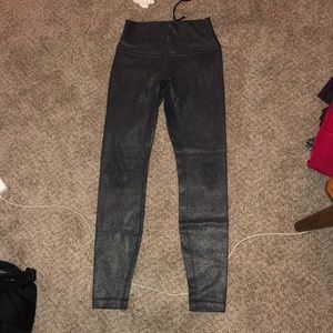 Shinny wonder under leggings!